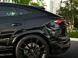 Lamborghini Urus — photo 3