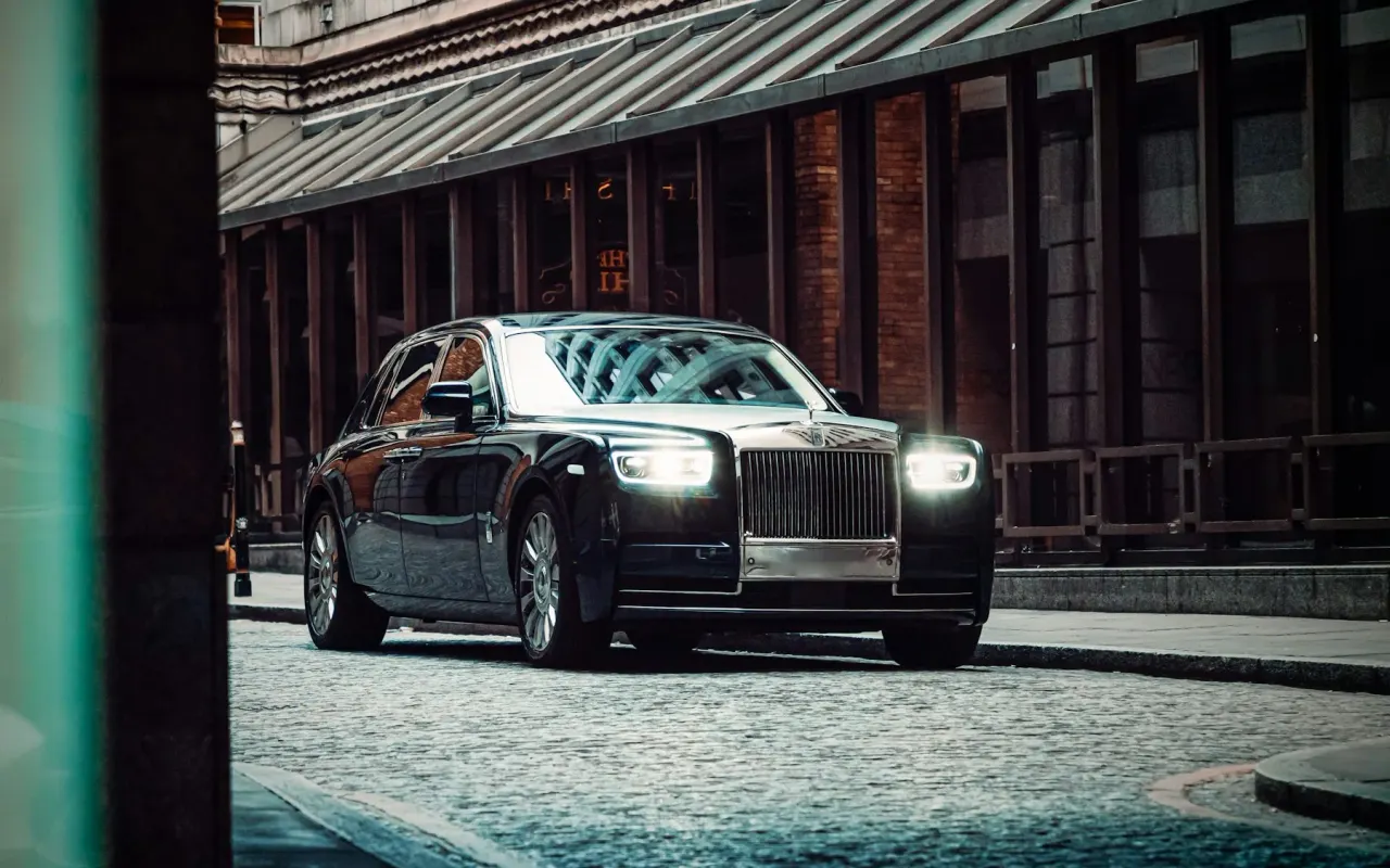 Louer une Rolls-Royce avec chauffeur à Monaco