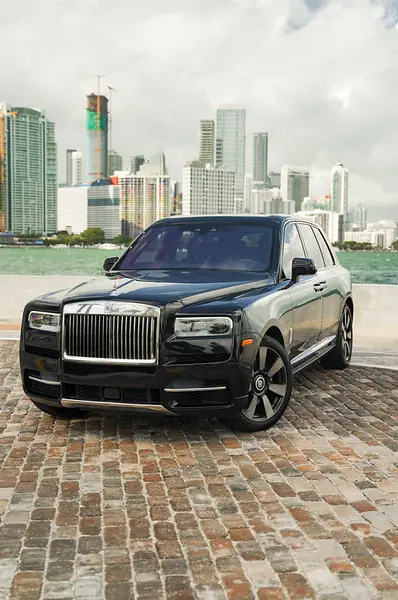 Rolls-Royce Cullinan — chauffeured vehicle in Miami