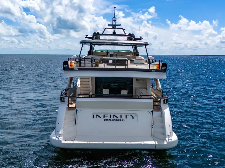 Azimut 130 — view 2