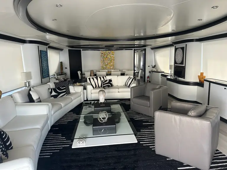 Azimut 130 — view 7